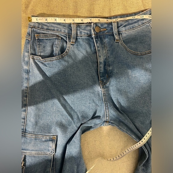 Fashion Nova cargo wide leg jeans size 9 - Picture 7 of 9